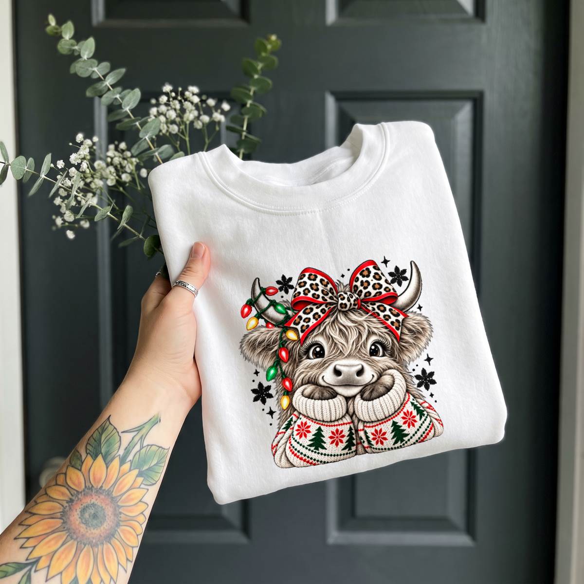 Celebrate together in a classic Family Christmas Shirt 2026 with festive red and green lettering. Available as a T-shirt, sweatshirt or hoodie in sizes S–5XL