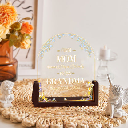 Personalized First Mom Now Grandma Acrylic Lamp, Custom Family Name Light with Flowers, Gift for Grandma with Warm Walnut Wood Base - product image 2