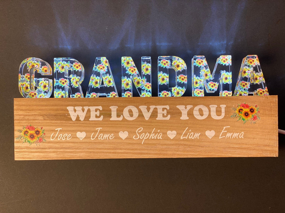 Personalized Grandma Night Light: Custom LED Wooden Base - product image 4
