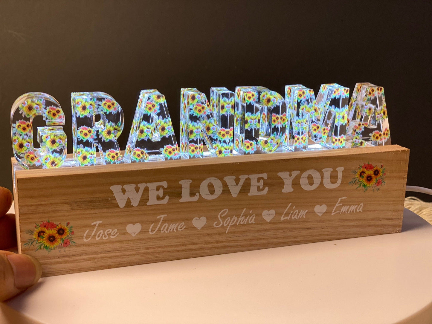 Personalized Grandma Night Light: Custom LED Wooden Base - product image 5