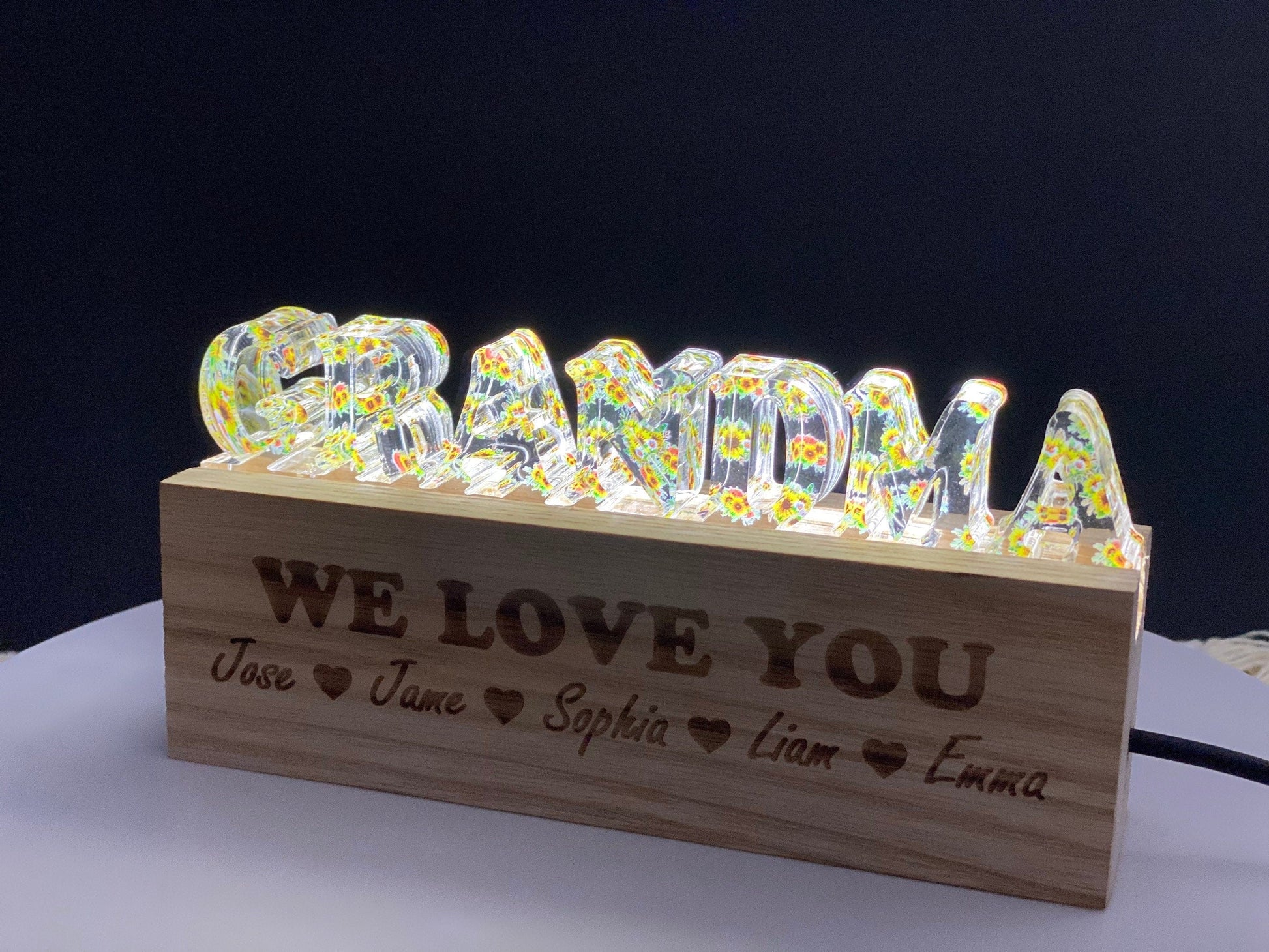 Personalized Grandma Night Light: Custom LED Wooden Base - product image 7